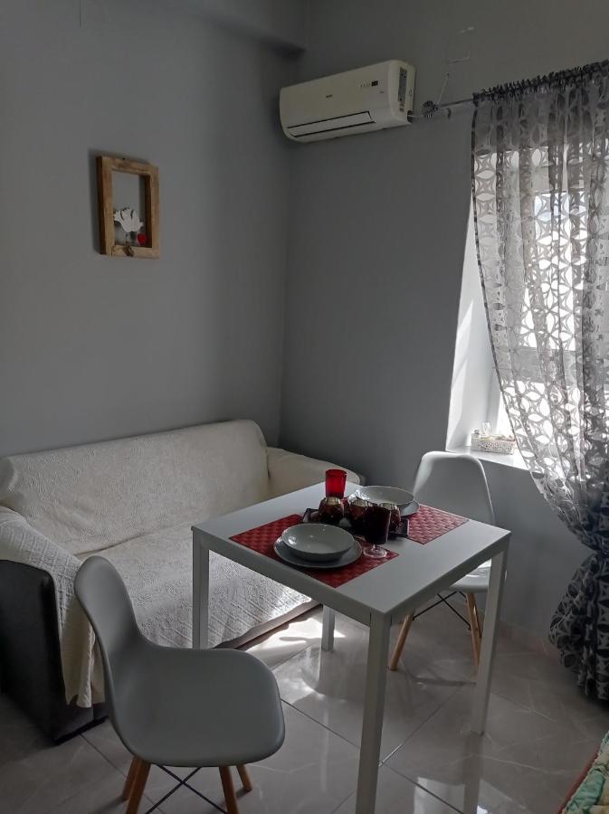 Villa Moshovia Studio Κάρπαθος Στο Κέντρο Και Ήσυχα Extérieur photo
